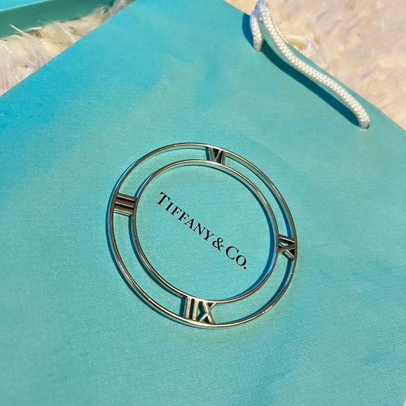 Tiffany and Co. Retired atlas bangle - Picture 2 of 10